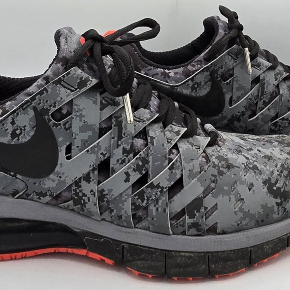 Nike Fingertrap Max Digital Camo 9 1/2 - Picture 1 of 14
